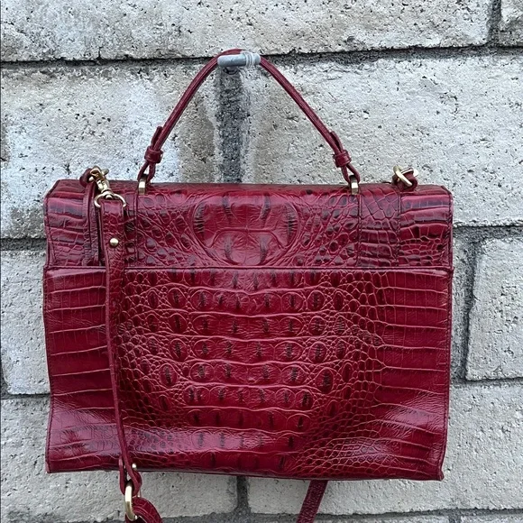 Elegant Brahmin Red Crocodile-Embossed Leather Handbag - Picture 4 of 13